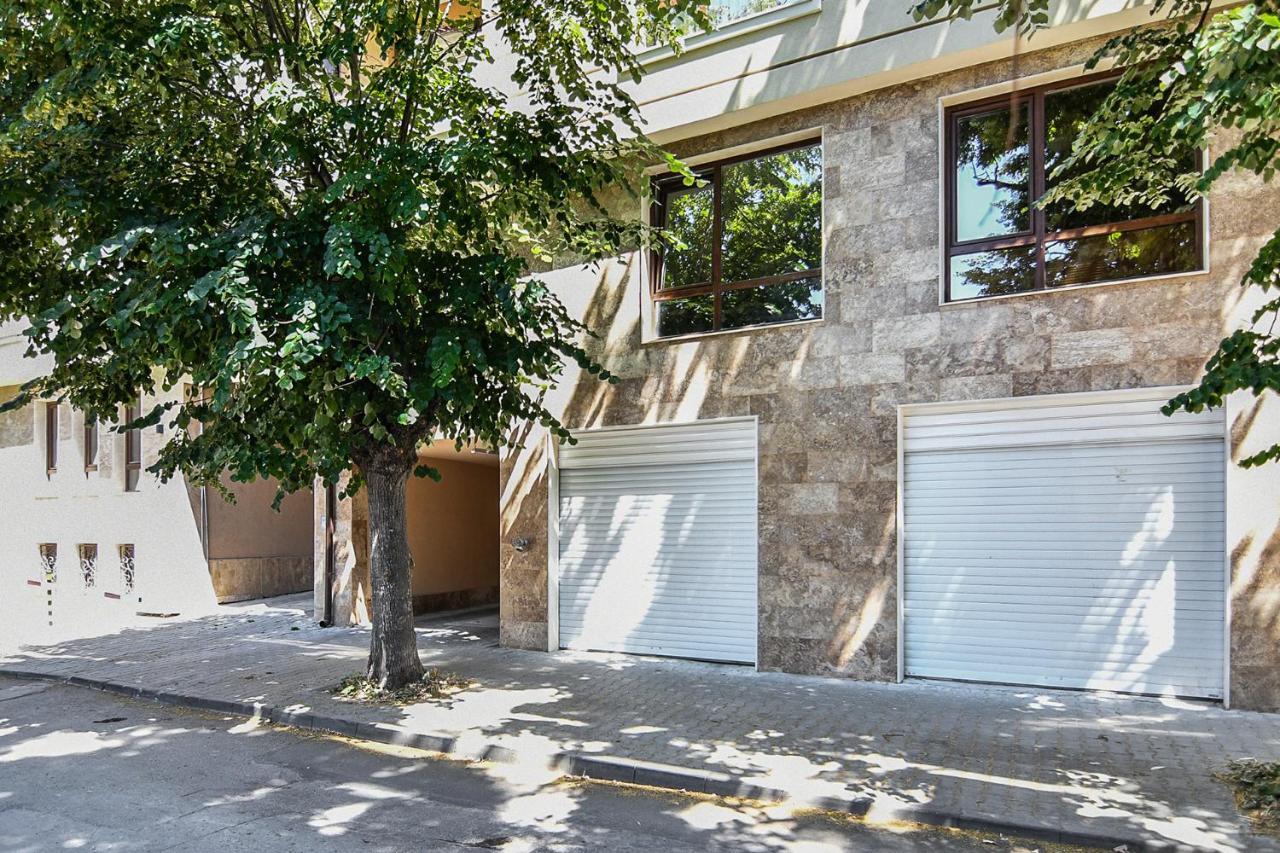 Cozy Flats Nearby Center Free Park Area Apartment Varna ภายนอก รูปภาพ