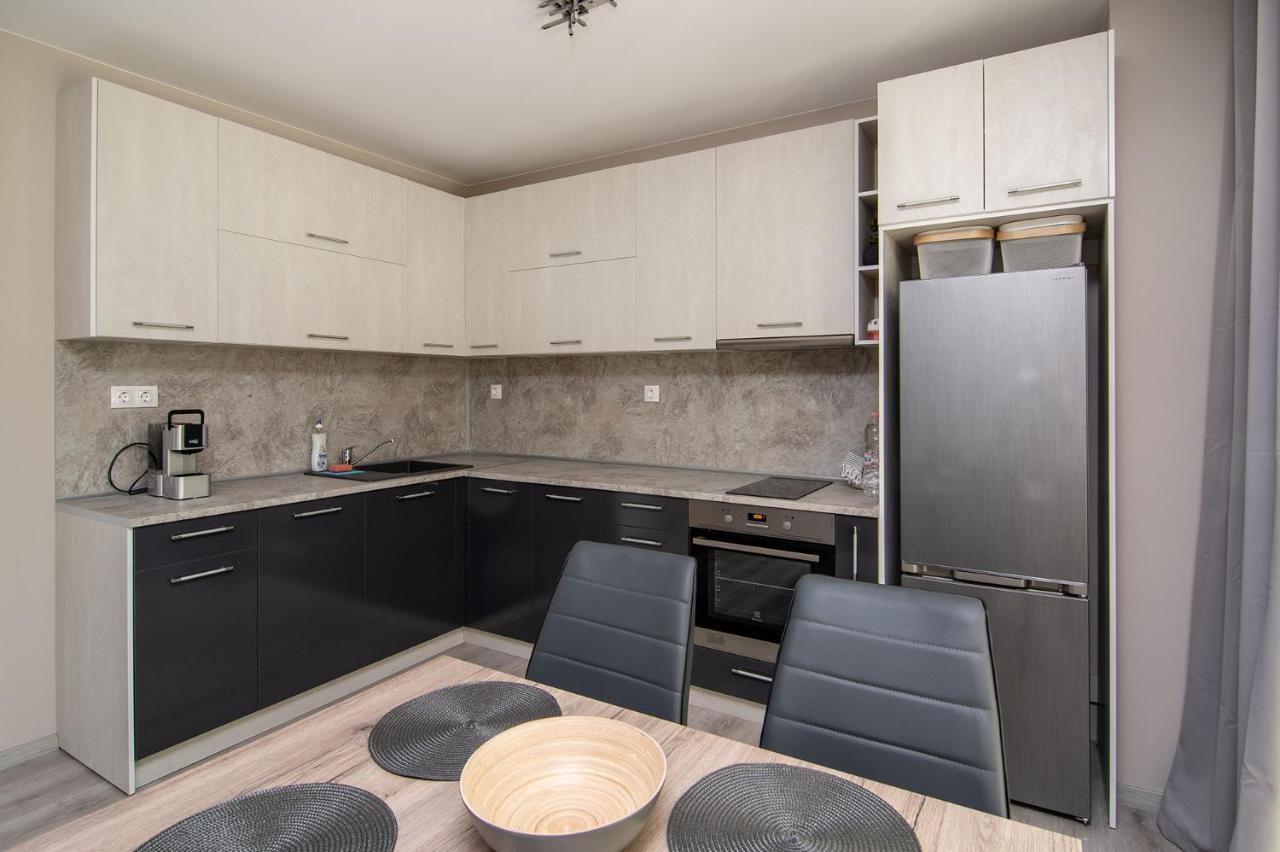 Cozy Flats Nearby Center Free Park Area Apartment Varna ภายนอก รูปภาพ