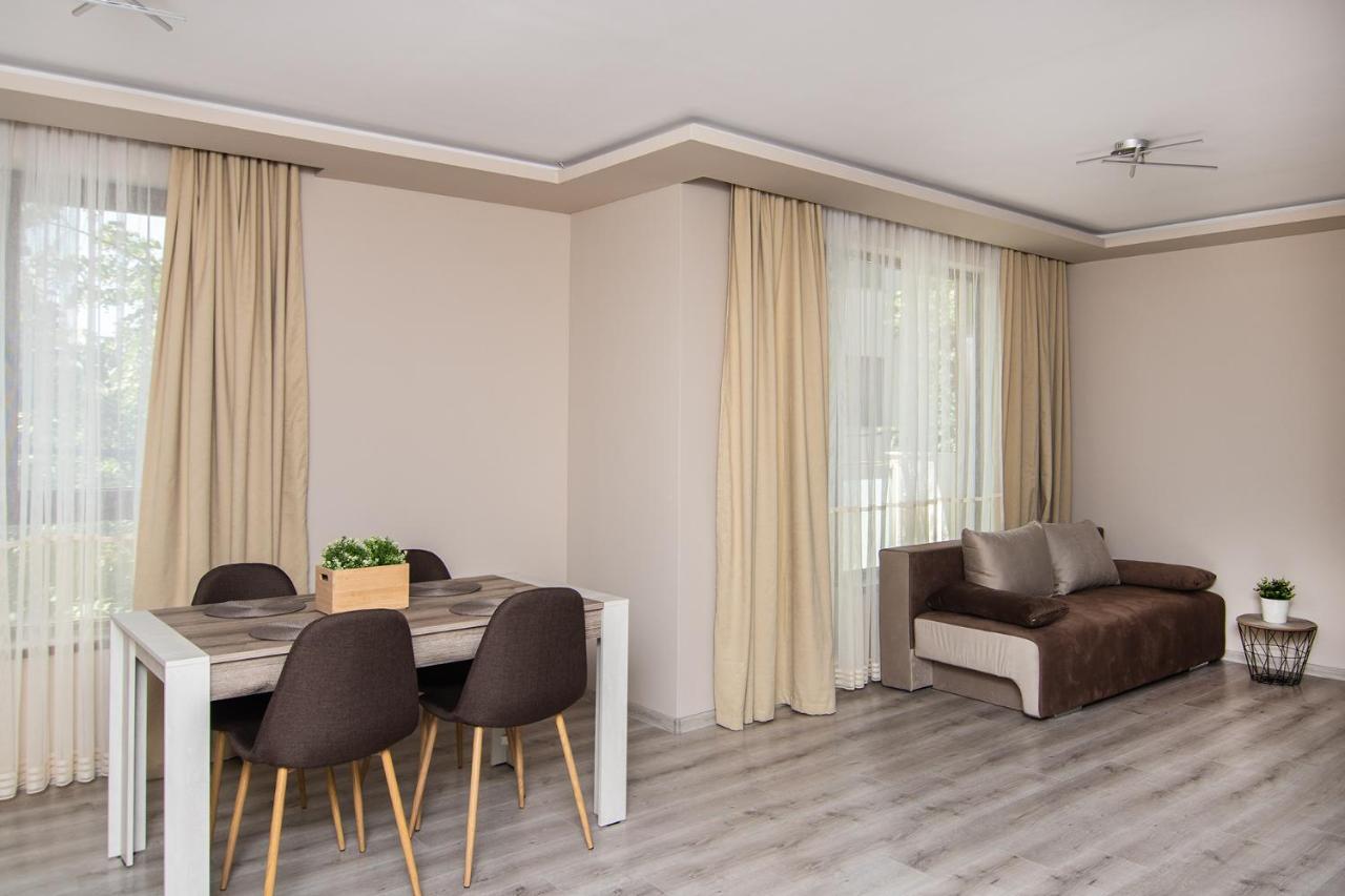 Cozy Flats Nearby Center Free Park Area Apartment Varna ภายนอก รูปภาพ